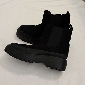 - Nordstrom Rack Bellamy Water Resistant Black Lug Sole Chelsea Boots Wome…